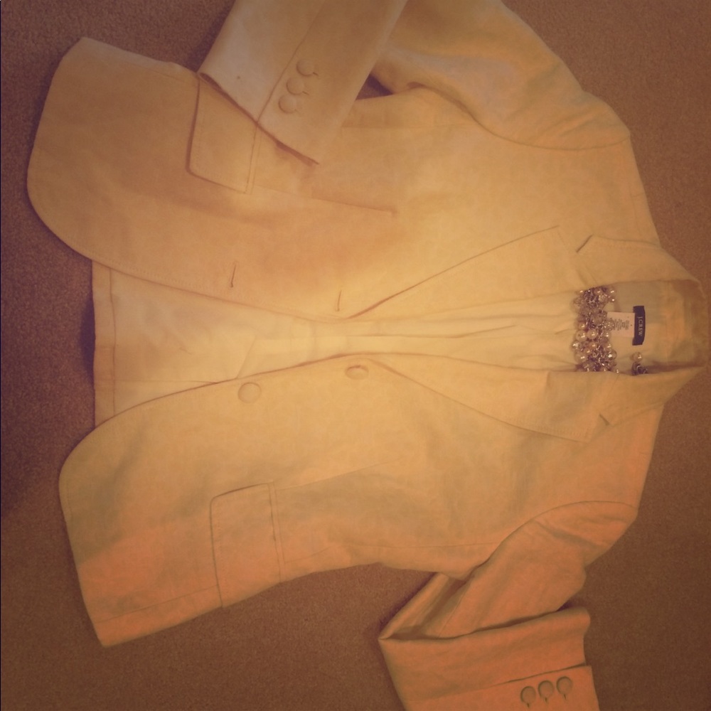 Yellow blazer